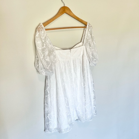 Amanda Uprichard Candia White Eyelet Lace Puff Sleeve Dress in Sugar Embroidery - Picture 10 of 11